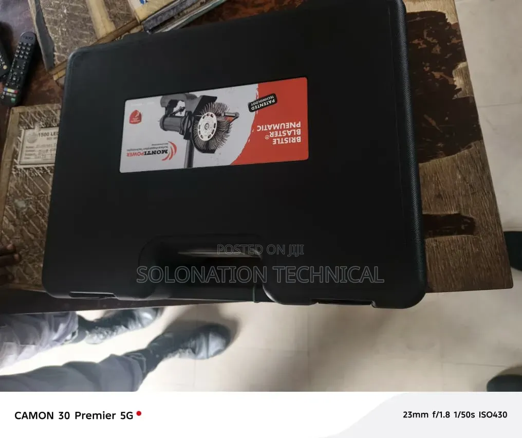 Pneumatic Bristle Blaster