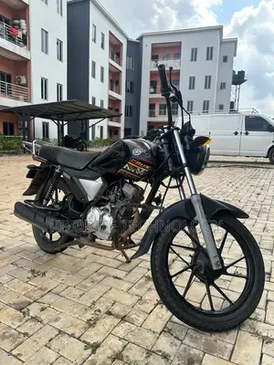 Yamaha Crux 2018 Black