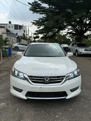 Honda Accord EX-L V-6 4dr Sedan FWD (3.5L 6cyl 6A) 2013 White