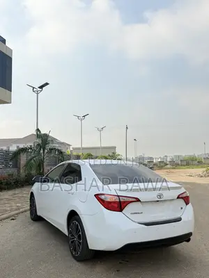 Toyota Corolla S 4dr Sedan (1.8L 4cyl CVT) 2015 White