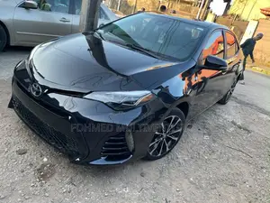 Toyota Corolla SE Special Edition 4dr Sedan (1.8L 4cyl CVT) 2017 Black