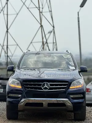 Mercedes-Benz M Class ML350 4dr SUV (3.5L 6cyl 7A) 2015 Blue