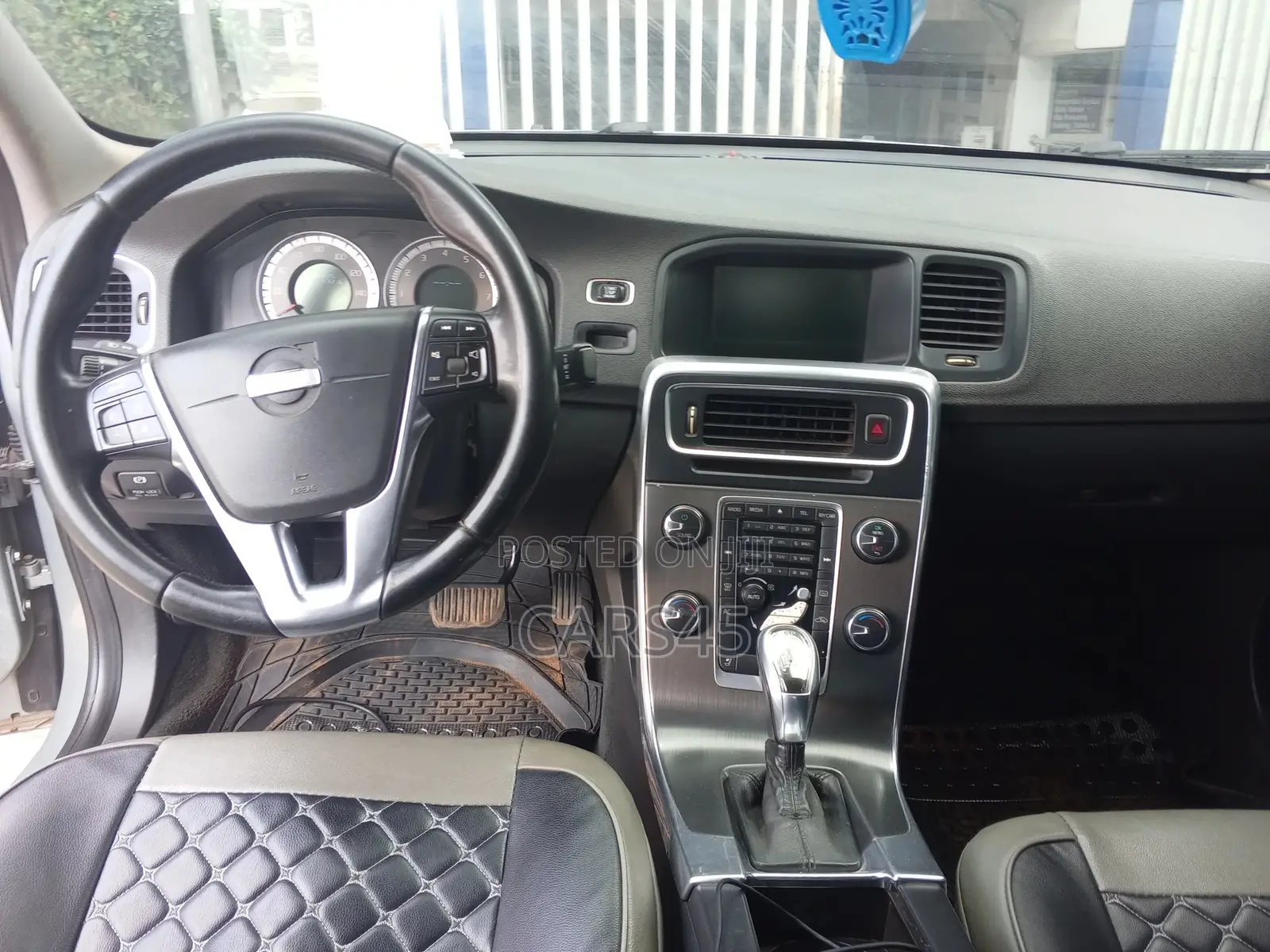 Volvo S60 2013 Silver