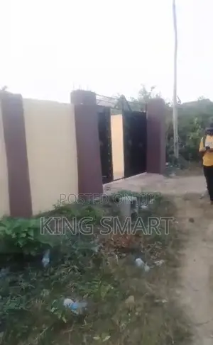 3bdrm House in Olota Aba Esan, Eleyele for sale