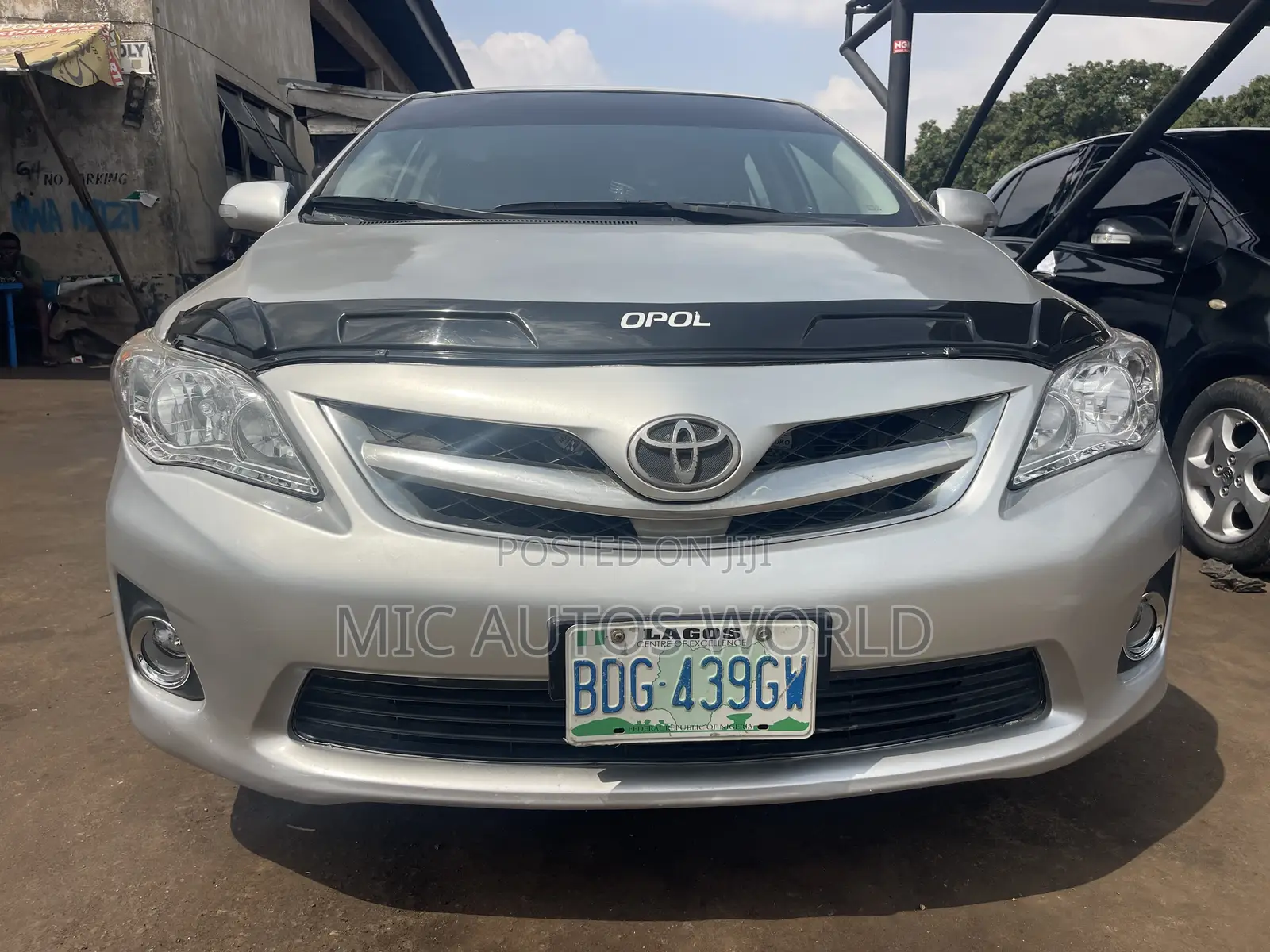 Toyota Corolla 2010 Silver