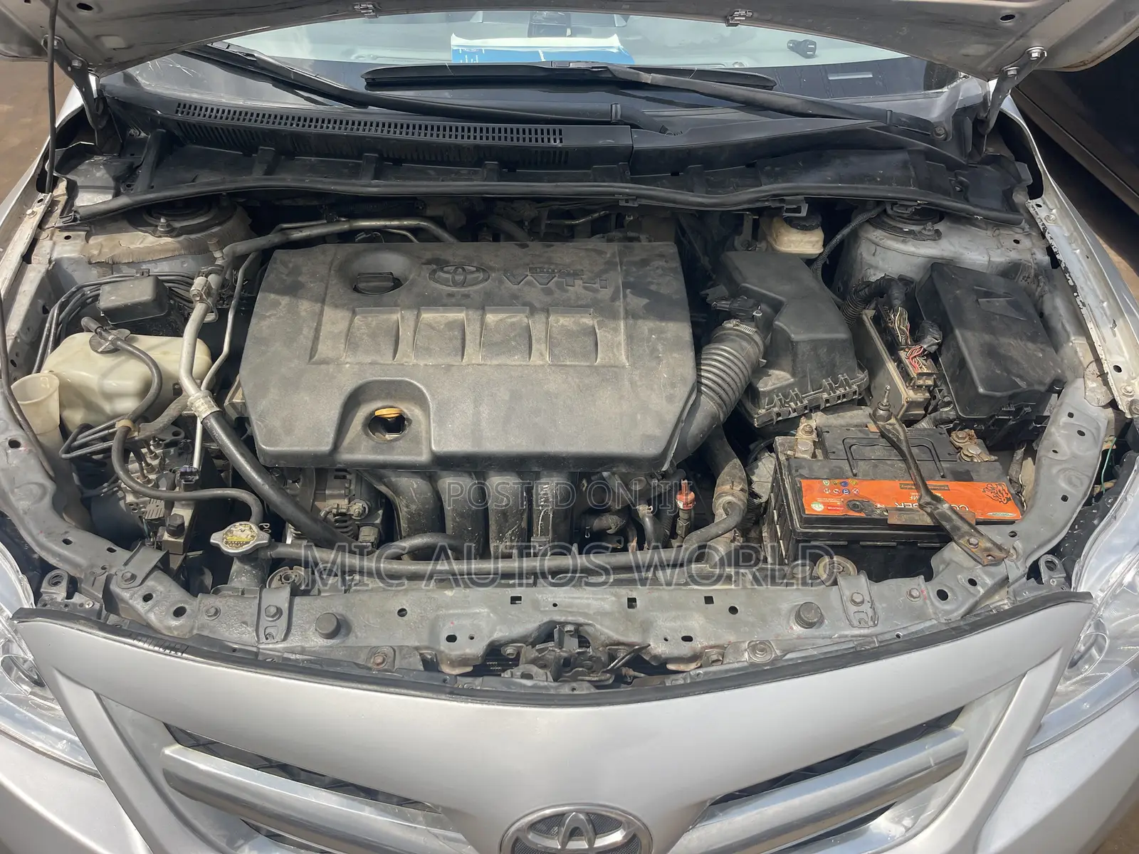 Toyota Corolla 2010 Silver
