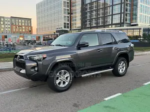 Toyota 4-Runner SR5 Premium 4dr 4x4 (4.0L 6cyl 5A) 2016 Gray