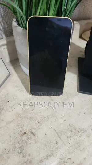 Apple iPhone 14 128 GB Yellow