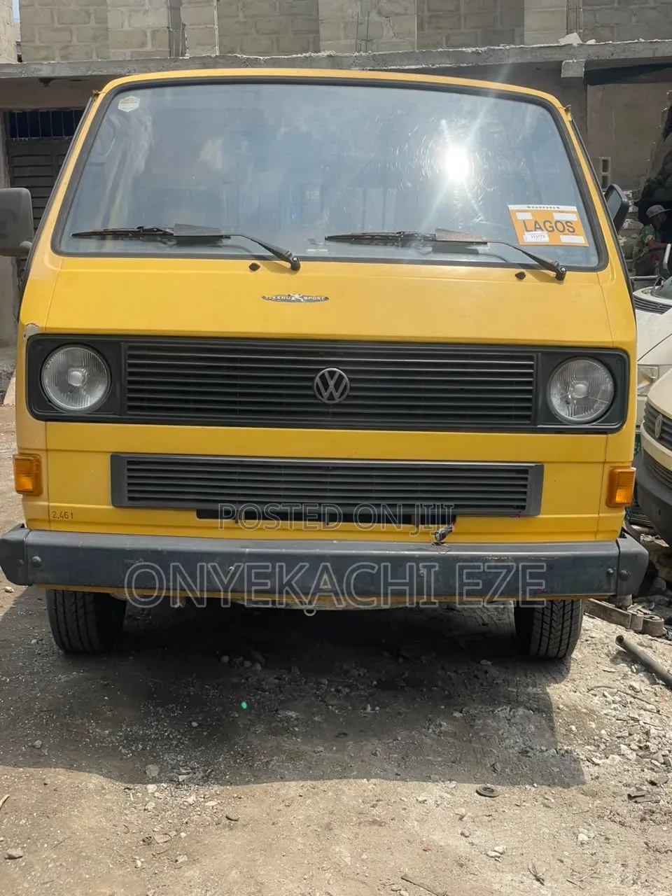 Volkswagen Transporter 2003 Yellow