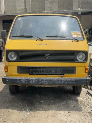 Volkswagen Transporter 2003 Yellow