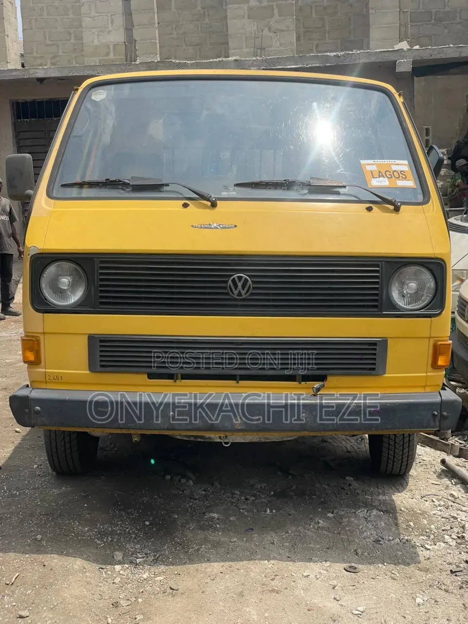 Volkswagen Transporter 2003 Yellow