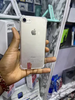 Apple iPhone 7 32 GB Silver
