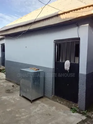 1bdrm House in Dutsi for sale