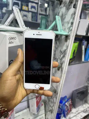 Apple iPhone 7 32 GB Silver