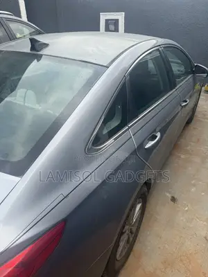 Hyundai Sonata SE 2016 Gray