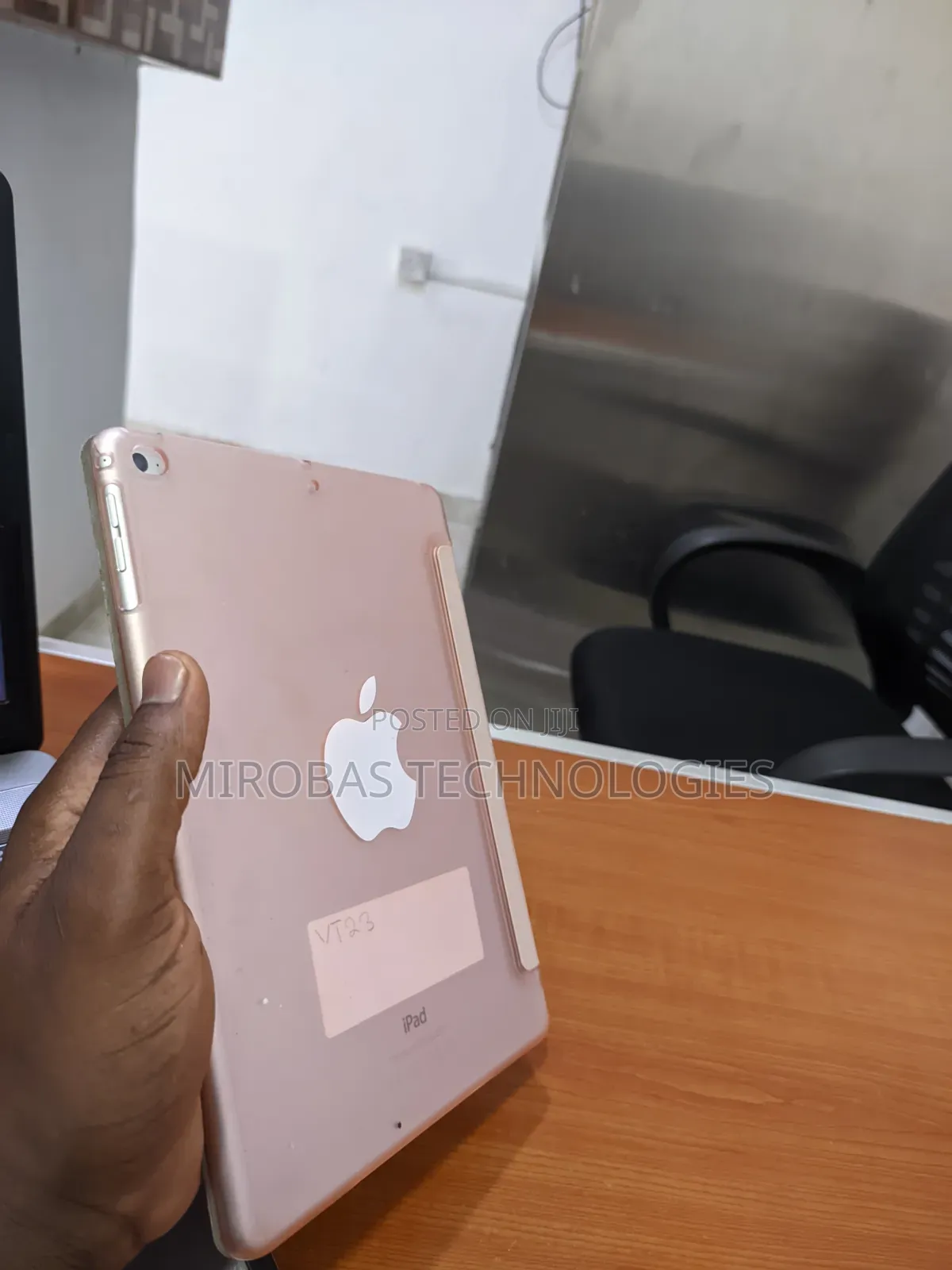 Apple iPad Air (2020) Wi-Fi 128 GB