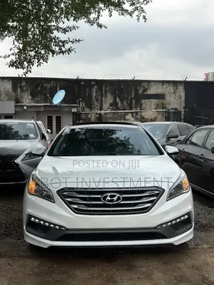 Hyundai Sonata Sport Sedan FWD (2.4L 4cyl 6A) 2016 White