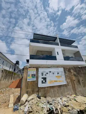 4bdrm Duplex in Gbagada for sale