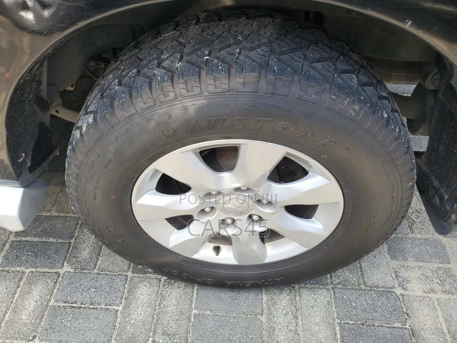 Mitsubishi Pajero 2012 Black