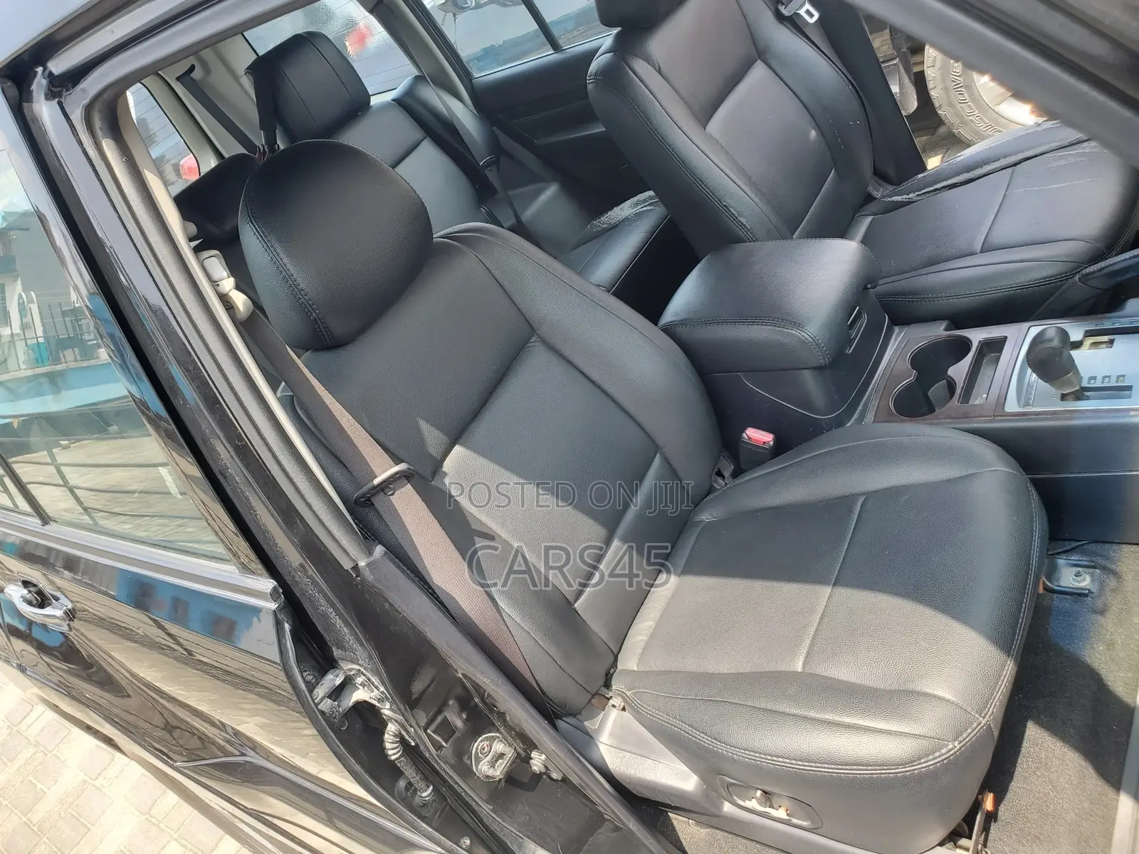 Mitsubishi Pajero 2012 Black