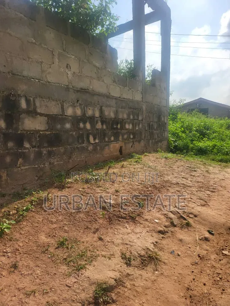 Plot With Structure in Magodo Phase 1 Isheri