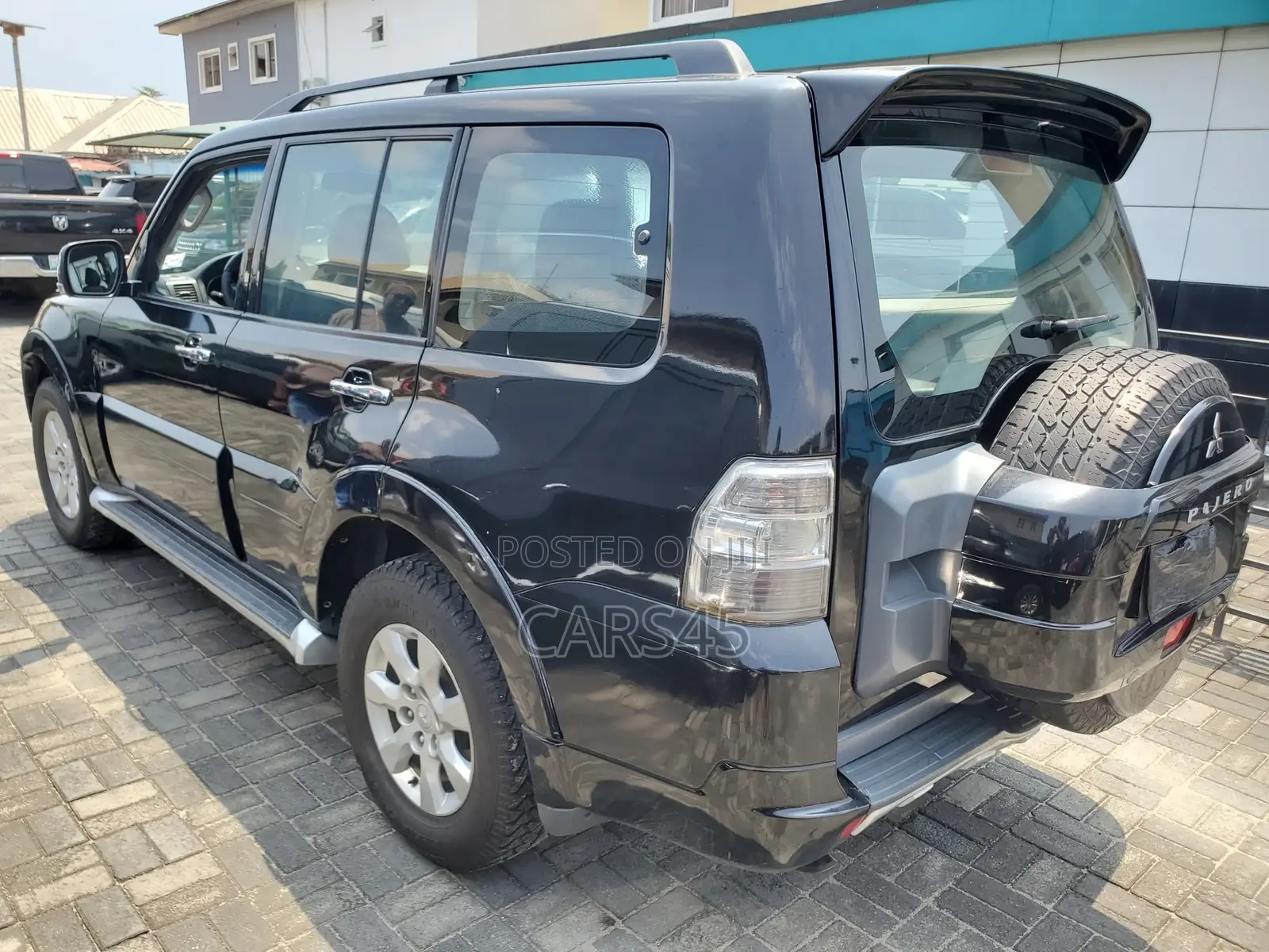 Mitsubishi Pajero 2012 Black