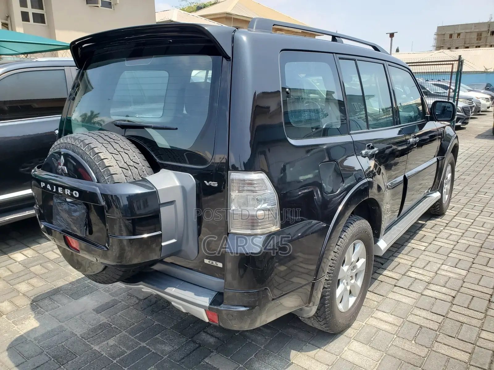 Mitsubishi Pajero 2012 Black