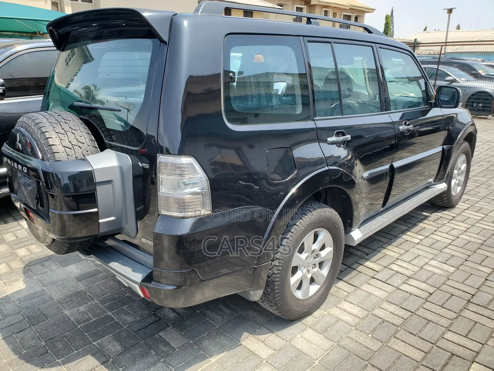 Mitsubishi Pajero 2012 Black