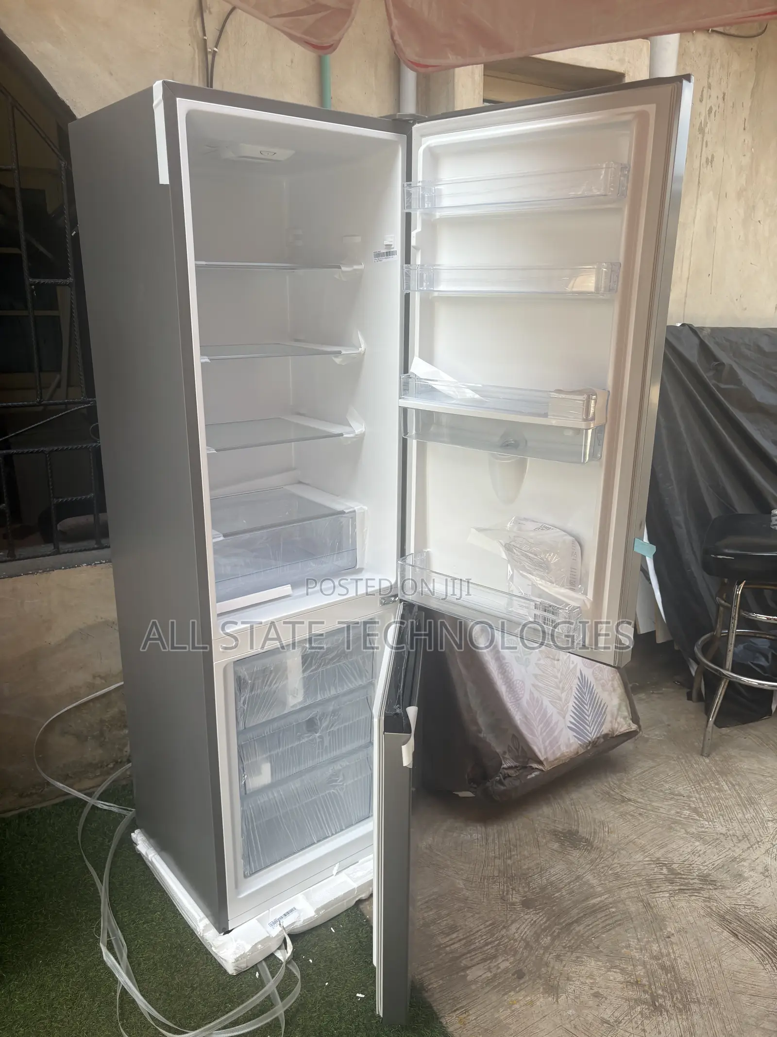 Hisense RD-35DCB Refrigerator With Convenient Water Access