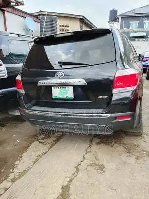 Toyota Highlander 2012 Black