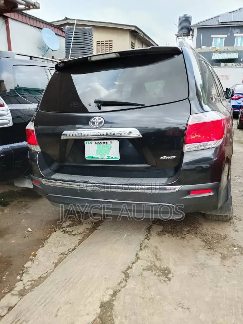 Toyota Highlander 2012 Black