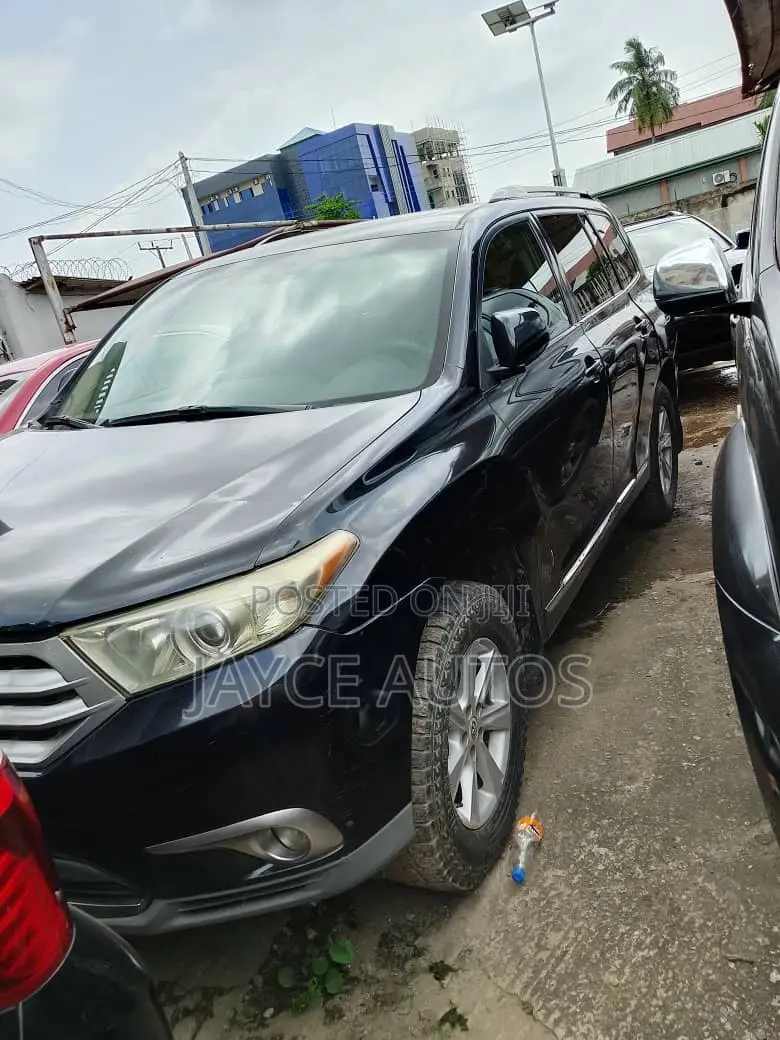 Toyota Highlander 2012 Black