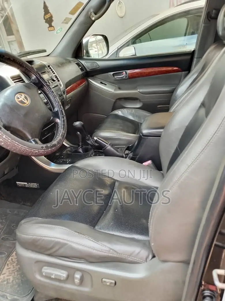 Toyota Land Cruiser Prado 2007 Black