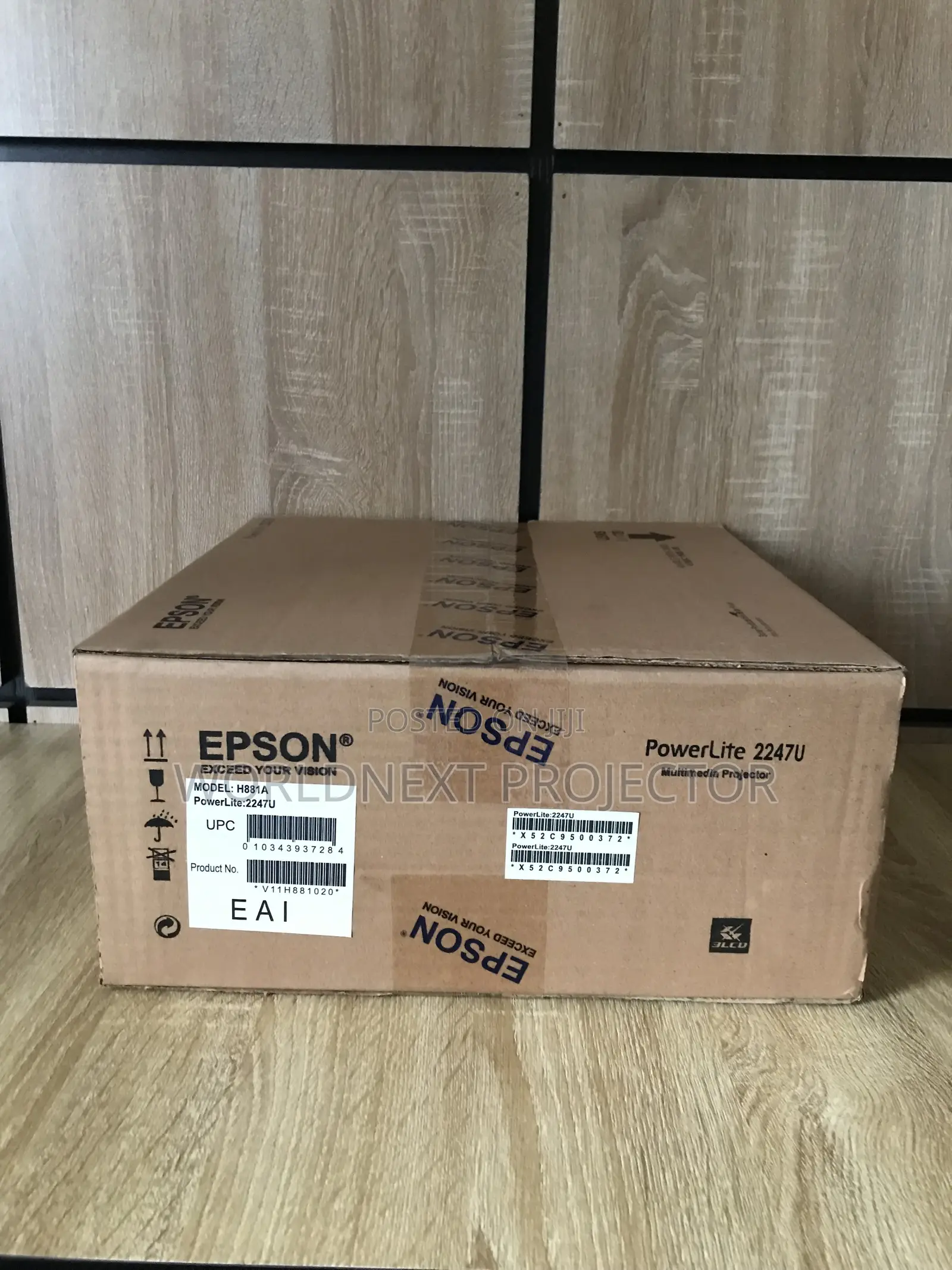 Epson PowerLite 2247U — Bright Ideas, Bigger Impact