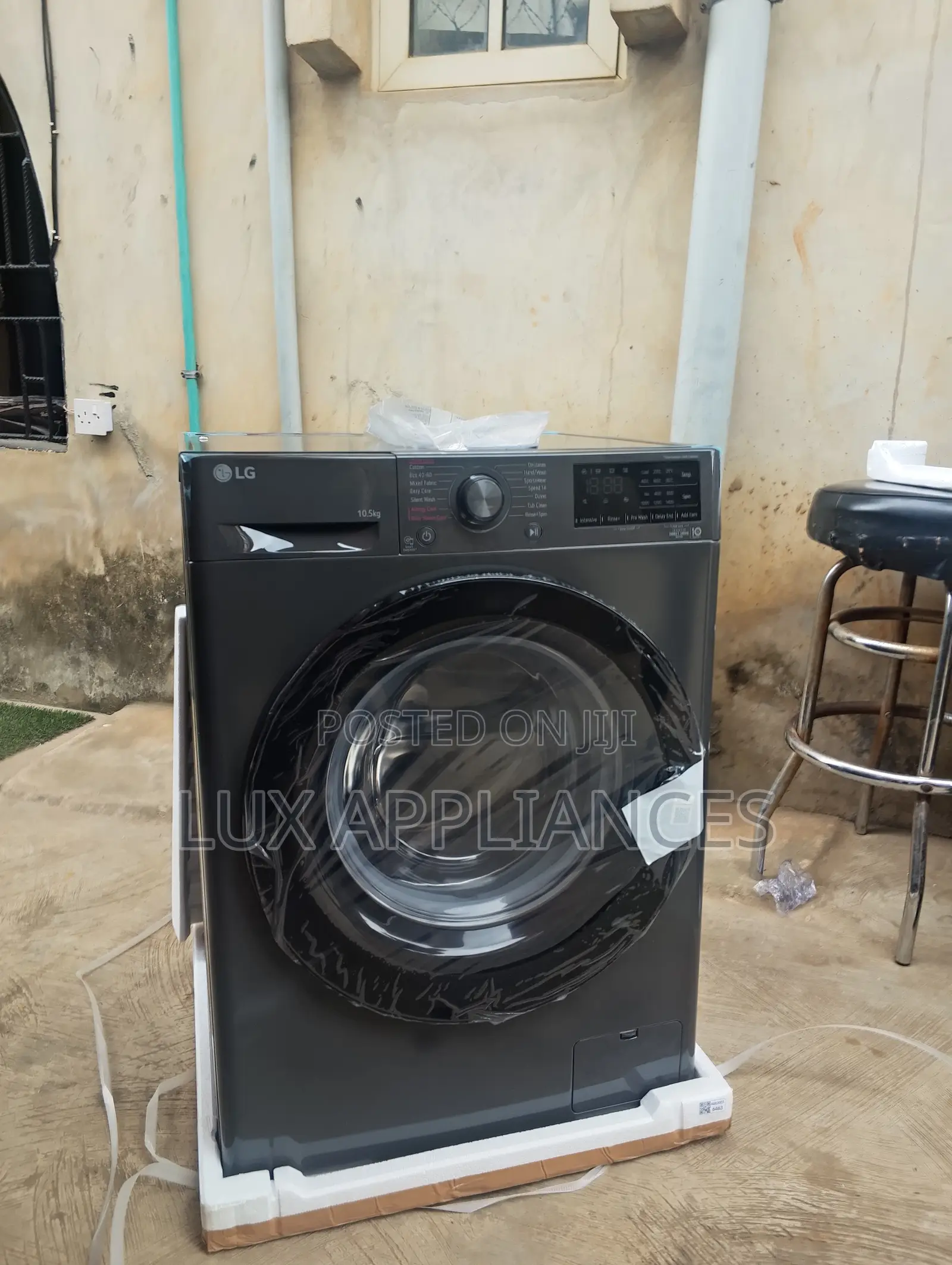 LG 10.5kg Front-Load Washing Machine With Multiple Wash Programs