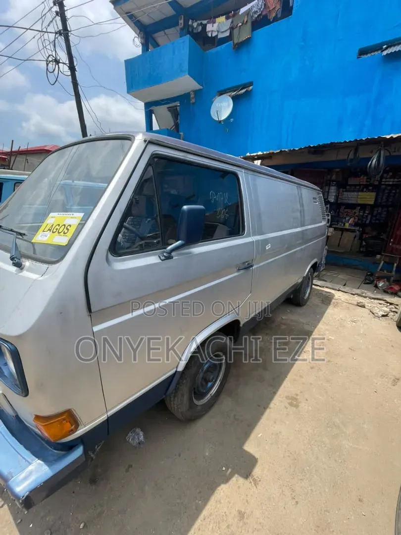 Volkswagen Transporter 2003 Grey