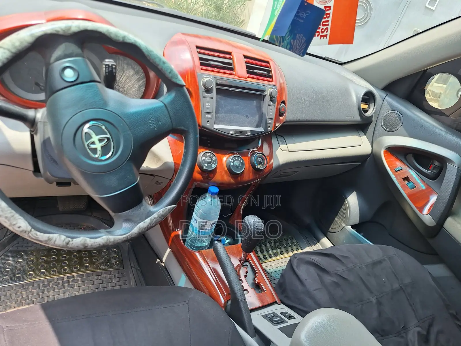Toyota RAV4 2010 Silver