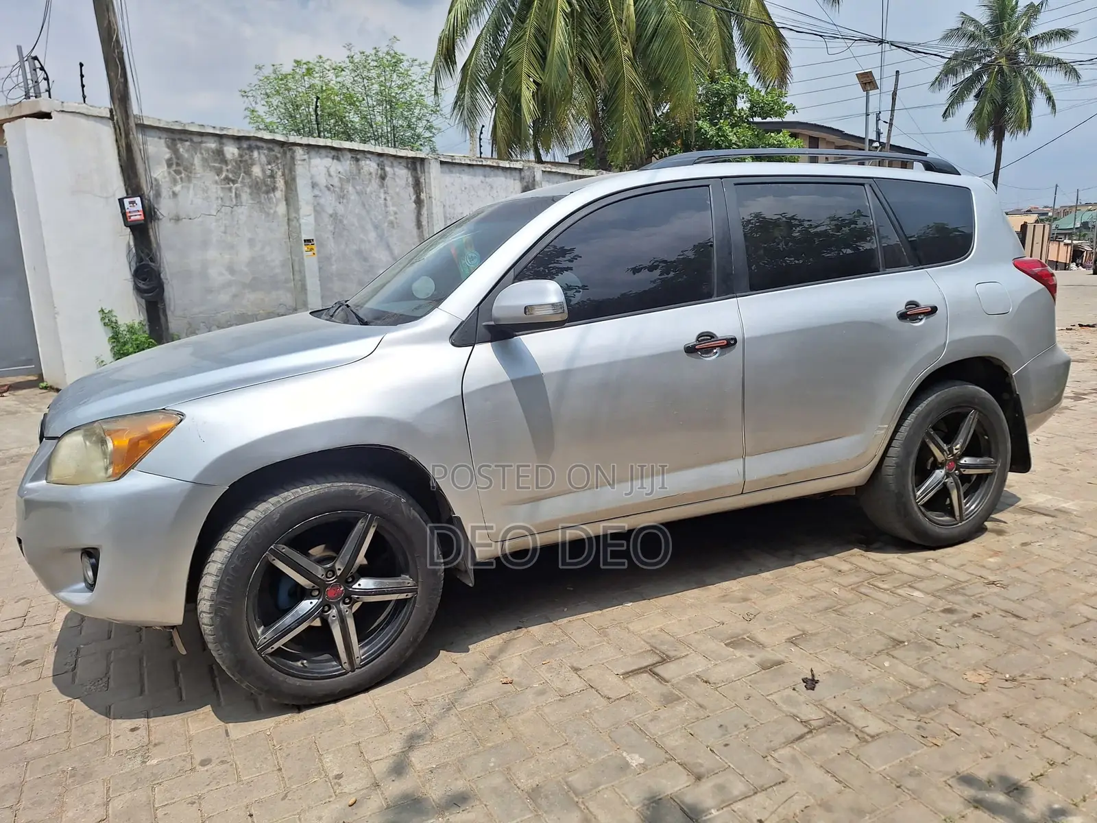 Toyota RAV4 2010 Silver