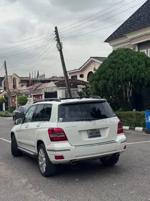 Mercedes-Benz GLK-Class 350 4MATIC 2010 White