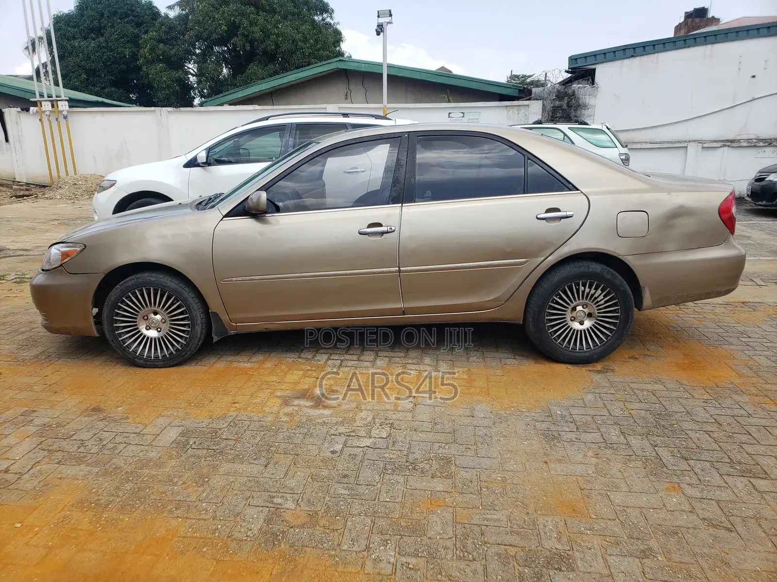 Toyota Camry 2002 Gold
