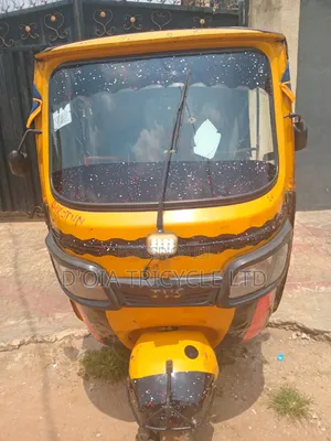 TVS King Deluxe Plus iTouch Start 2025 Yellow