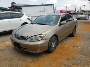 Toyota Camry 2002 Gold