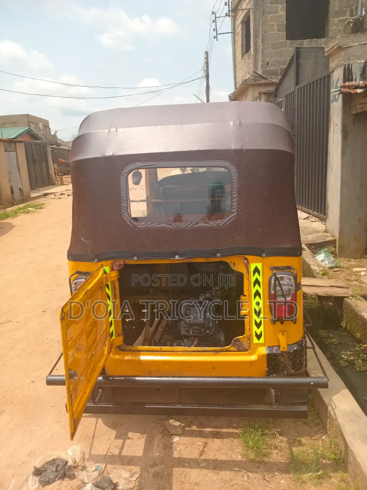 TVS King Deluxe Plus iTouch Start 2025 Yellow