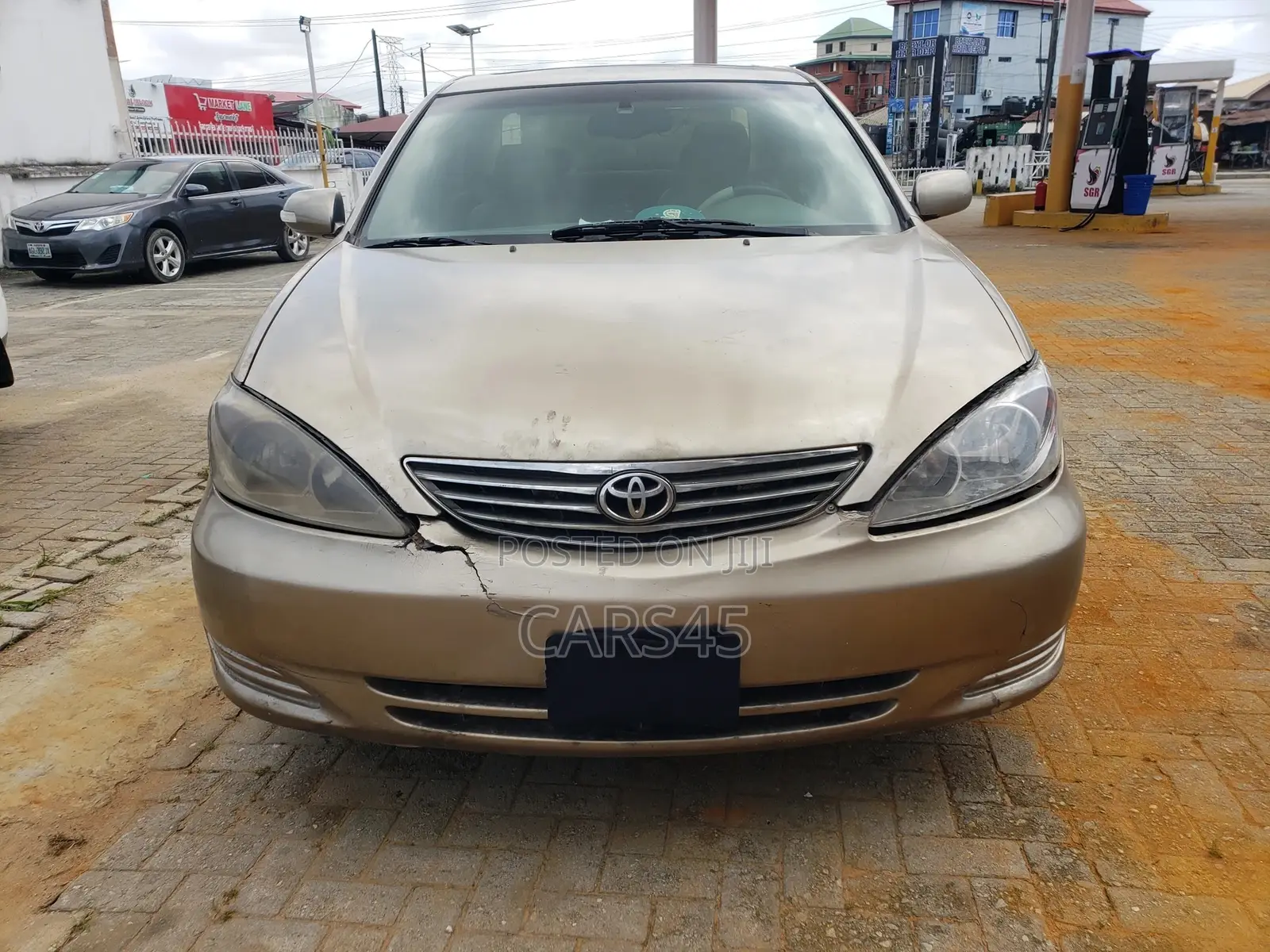 Toyota Camry 2002 Gold