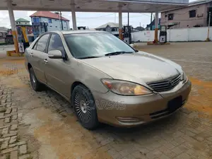 Toyota Camry 2002 Gold