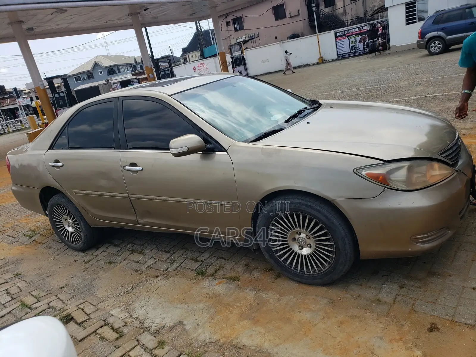 Toyota Camry 2002 Gold