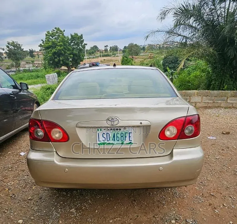 Toyota Corolla 2006 Gold