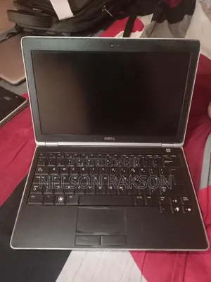 Laptop Dell Latitude E6220 6GB Intel Core i7 SSD 256GB