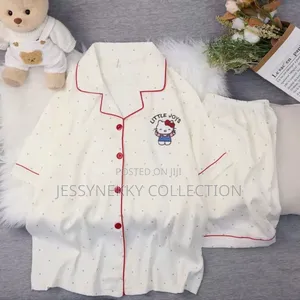 New Female Quality Cloud Pajamas