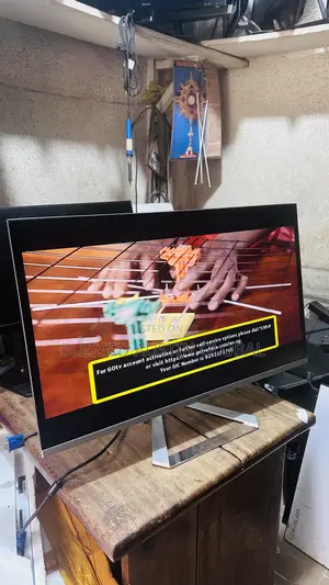 32 Inches Frameless Monitor